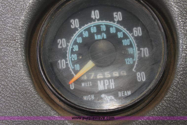 image for item I7359 1987 Mack RW713 dump truck