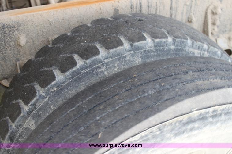 image for item I7359 1987 Mack RW713 dump truck