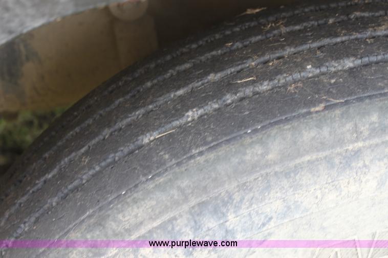 image for item I7359 1987 Mack RW713 dump truck