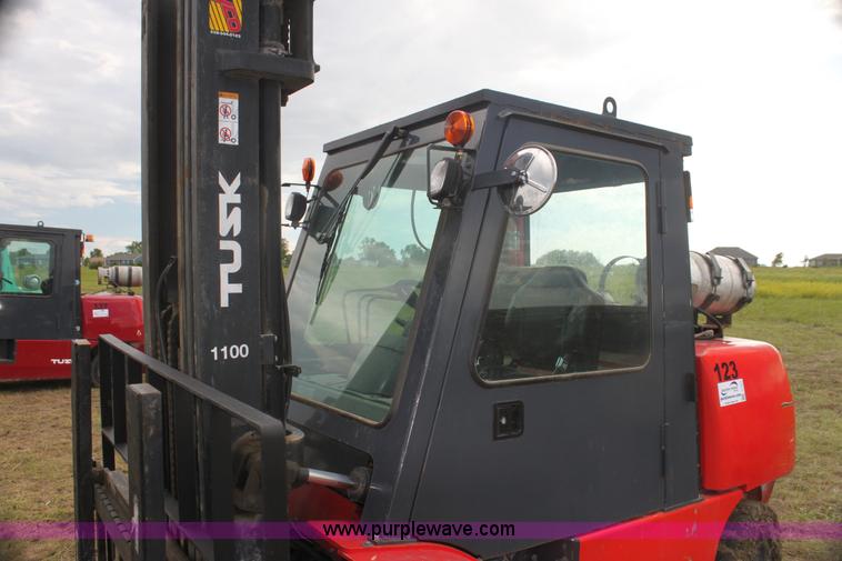 image for item I7377 Tusk 1100PGA2-8 forklift