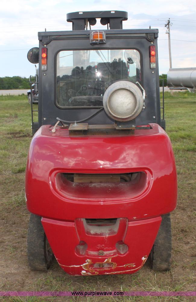 image for item I7378 Tusk 1100PGA2-8 forklift