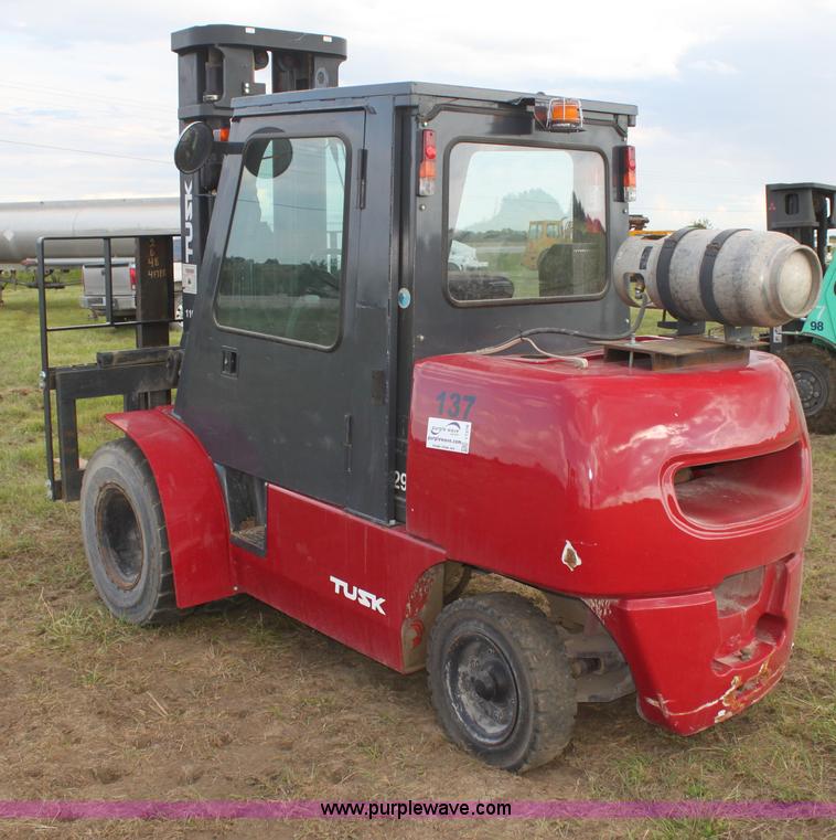 image for item I7378 Tusk 1100PGA2-8 forklift