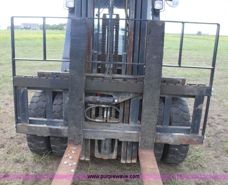 image for item I7378 Tusk 1100PGA2-8 forklift