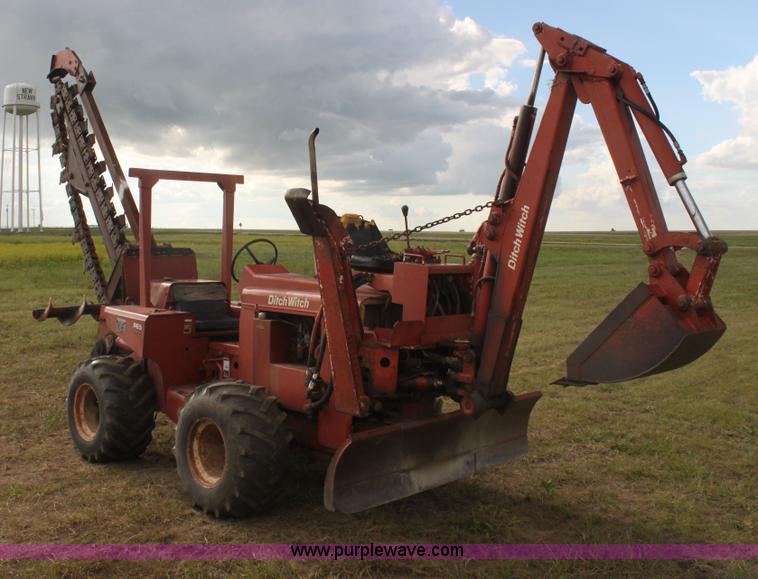 image for item I7380 Ditch Witch R65 trencher