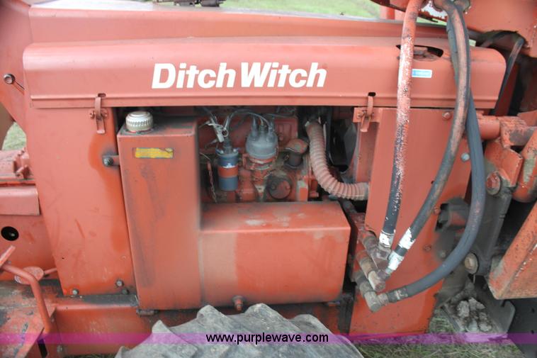 image for item I7380 Ditch Witch R65 trencher