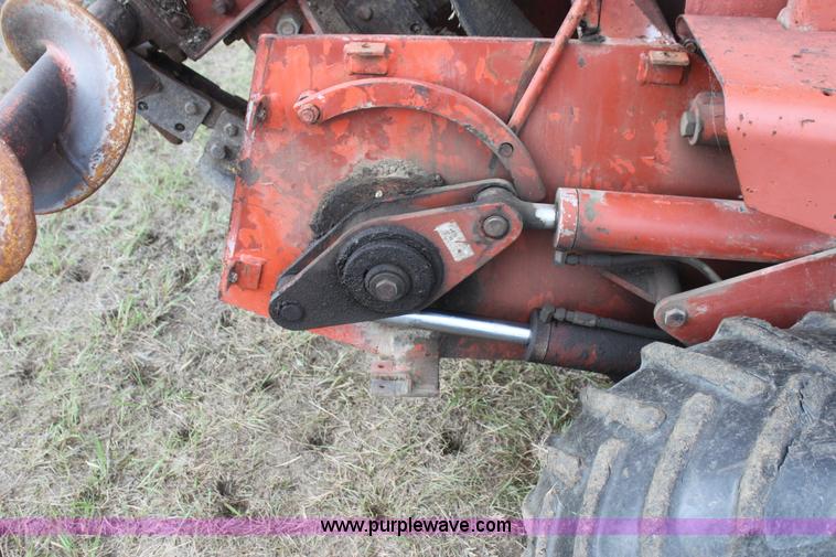 image for item I7380 Ditch Witch R65 trencher