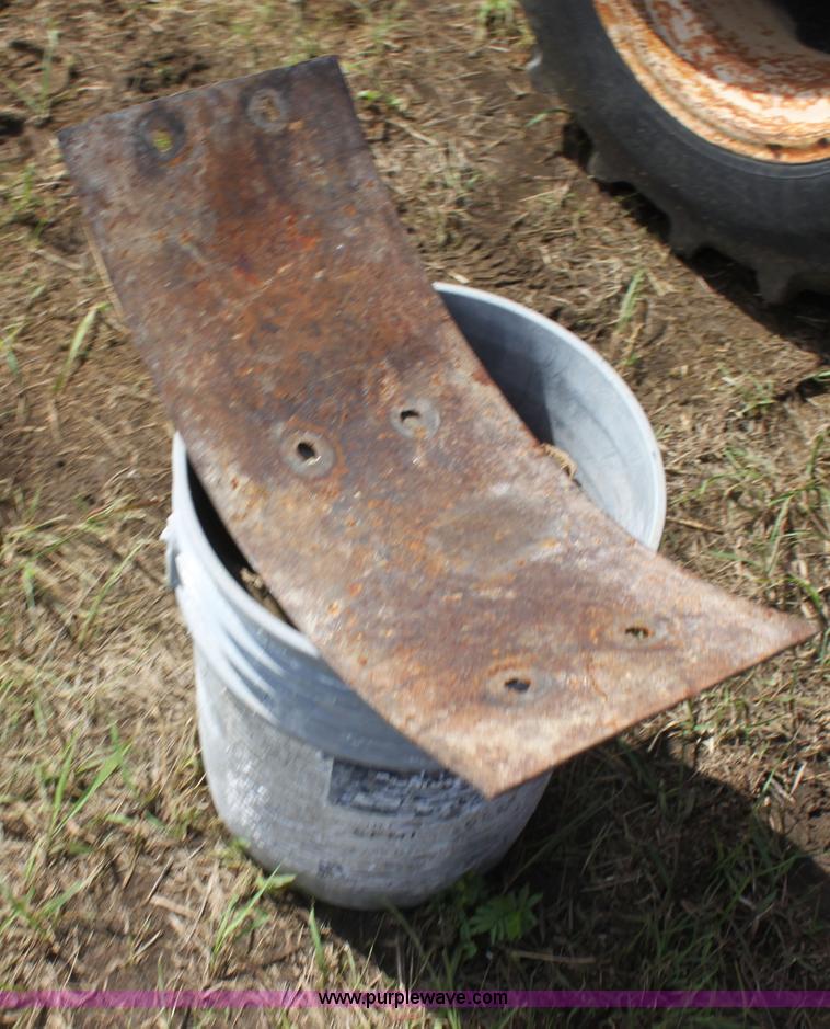 image for item I7380 Ditch Witch R65 trencher