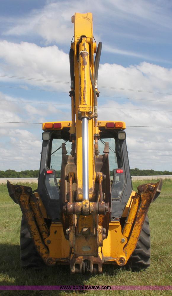 image for item I7382 1988 John Deere 710B backhoe