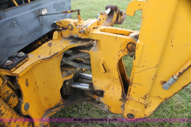 image for item I7382 1988 John Deere 710B backhoe