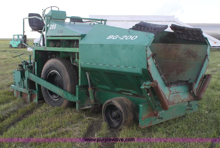 image for item I7387 Barber Greene BG200 paver