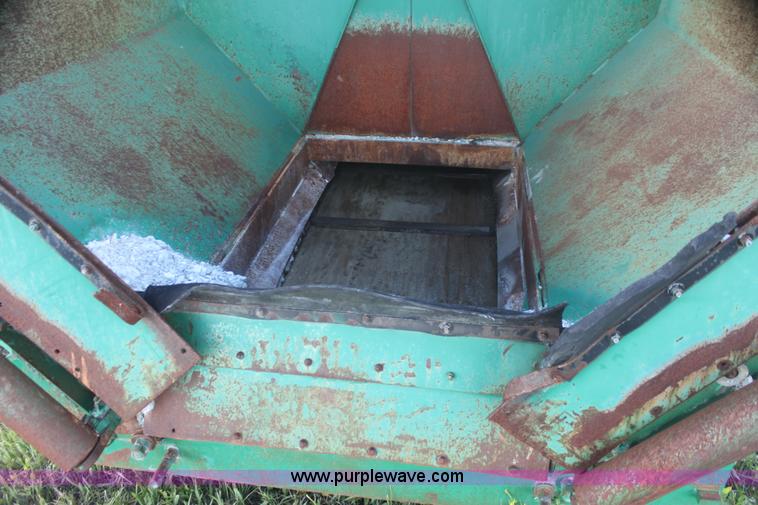 image for item I7387 Barber Greene BG200 paver