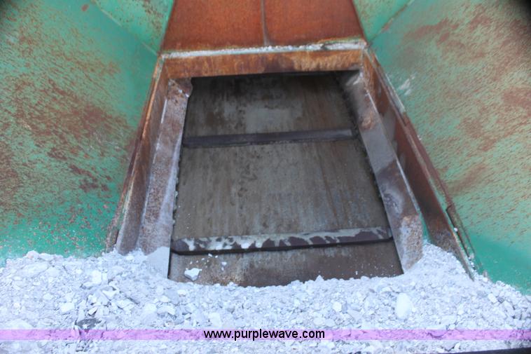 image for item I7387 Barber Greene BG200 paver