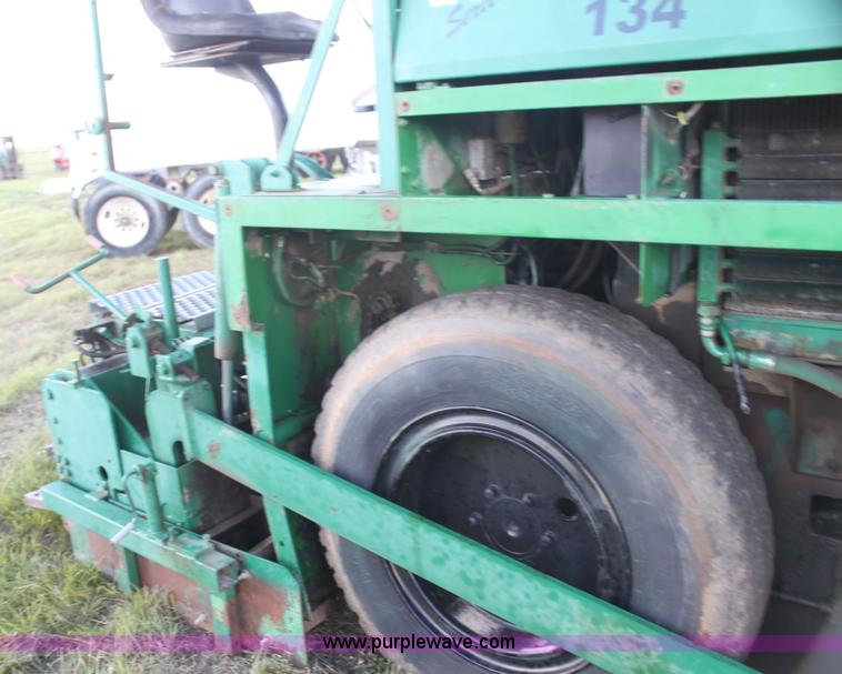 image for item I7387 Barber Greene BG200 paver