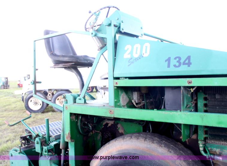 image for item I7387 Barber Greene BG200 paver