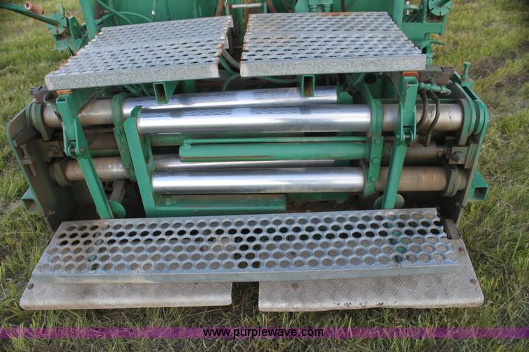 image for item I7387 Barber Greene BG200 paver