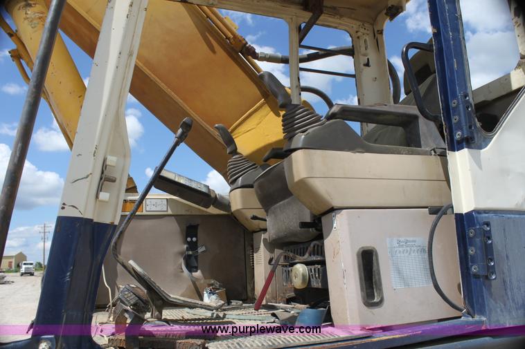 image for item I7402 Komatsu PC300LC-5L excavator