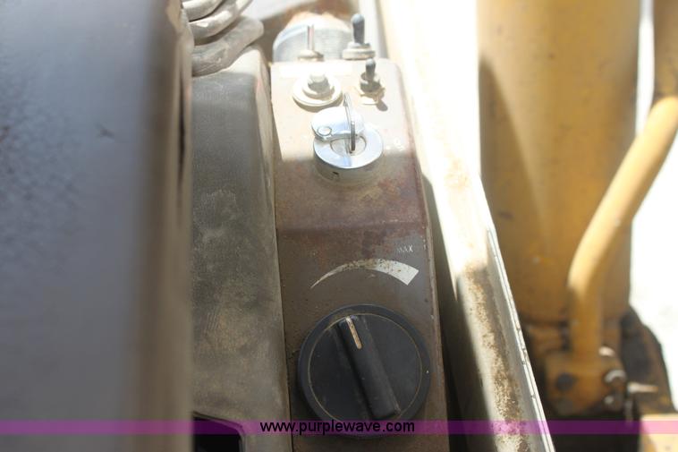 image for item I7402 Komatsu PC300LC-5L excavator