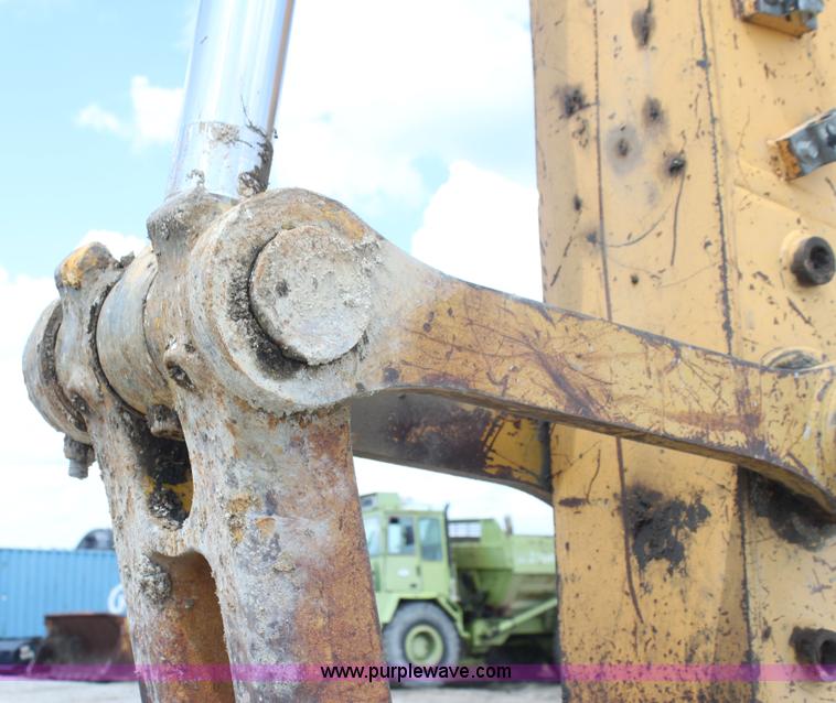 image for item I7402 Komatsu PC300LC-5L excavator