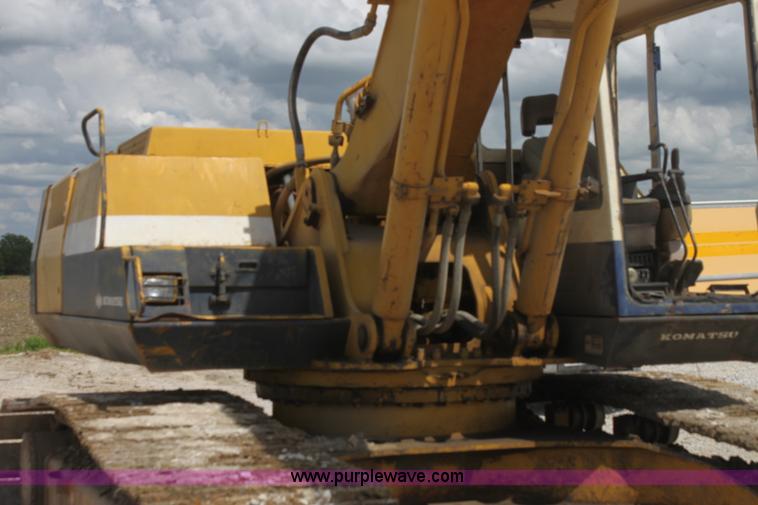 image for item I7402 Komatsu PC300LC-5L excavator