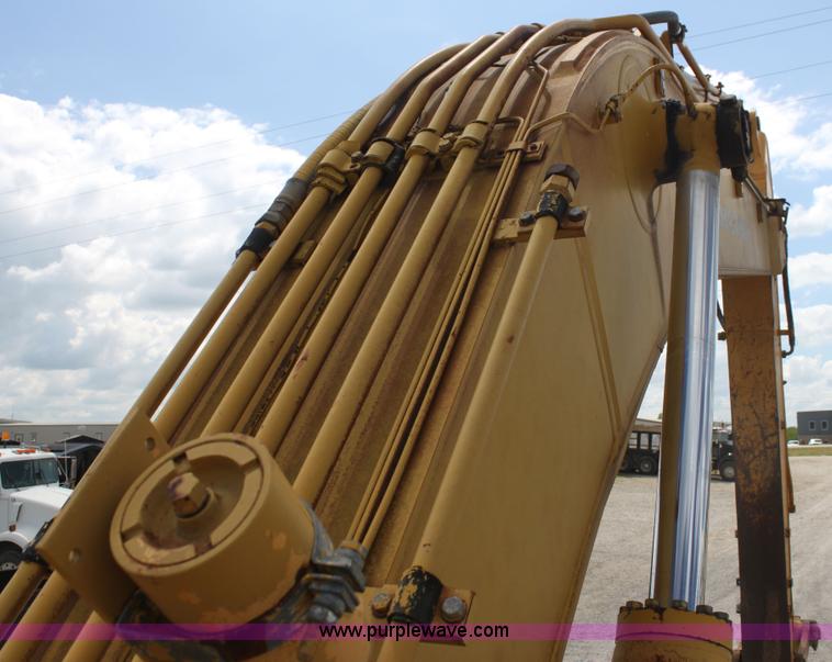 image for item I7402 Komatsu PC300LC-5L excavator