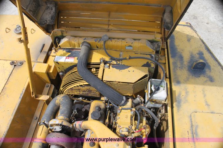 image for item I7402 Komatsu PC300LC-5L excavator
