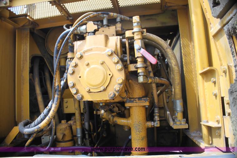 image for item I7402 Komatsu PC300LC-5L excavator