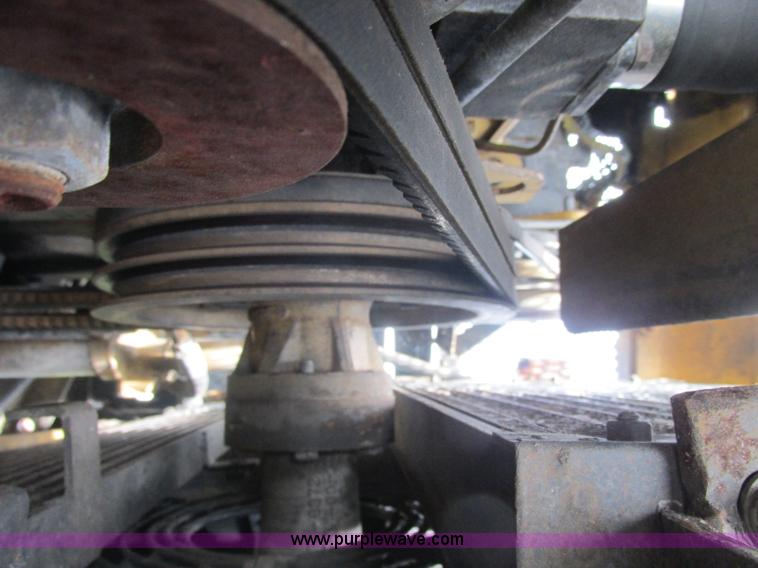 image for item J2500 2002 Caterpillar 525B grapple skidder