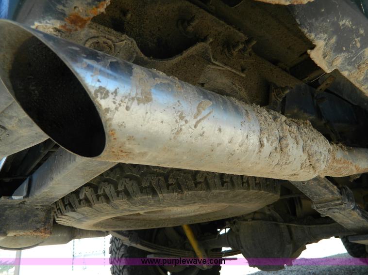 image for item AD9779 2000 GMC Sonoma Ext. Cab pickup truck