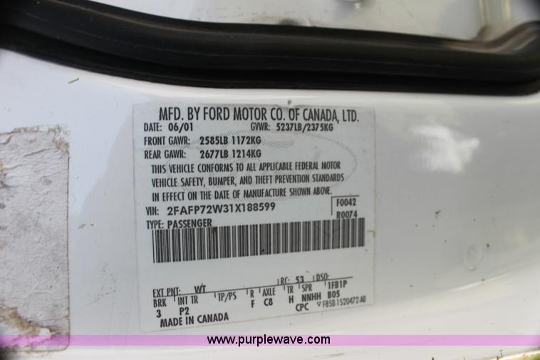 image for item AJ9423 2001 Ford Crown Victoria LX