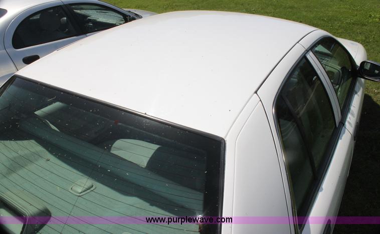 image for item AJ9423 2001 Ford Crown Victoria LX