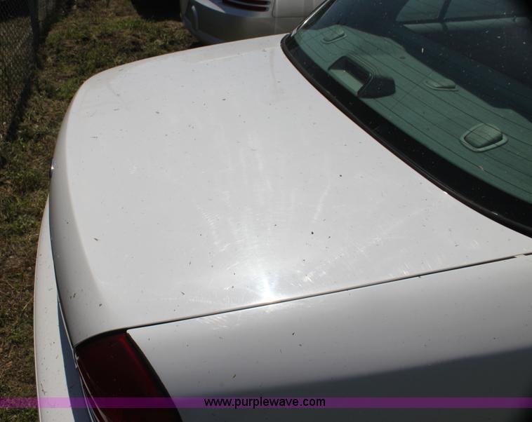 image for item AJ9423 2001 Ford Crown Victoria LX