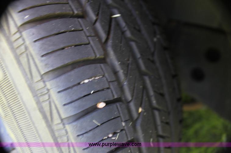 image for item AJ9423 2001 Ford Crown Victoria LX