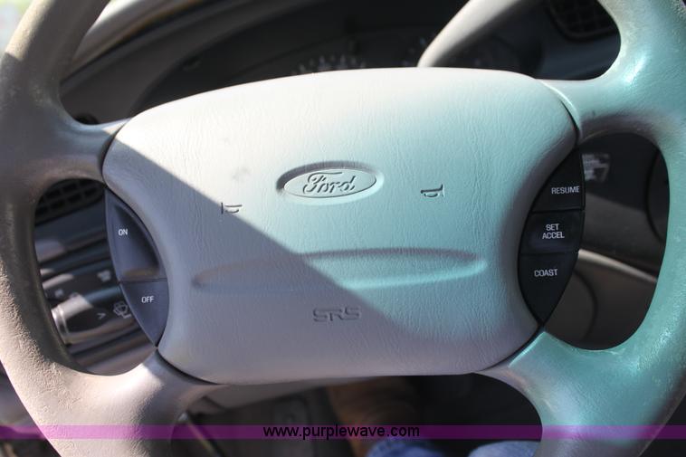 image for item AJ9426 1998 Ford Taurus LX