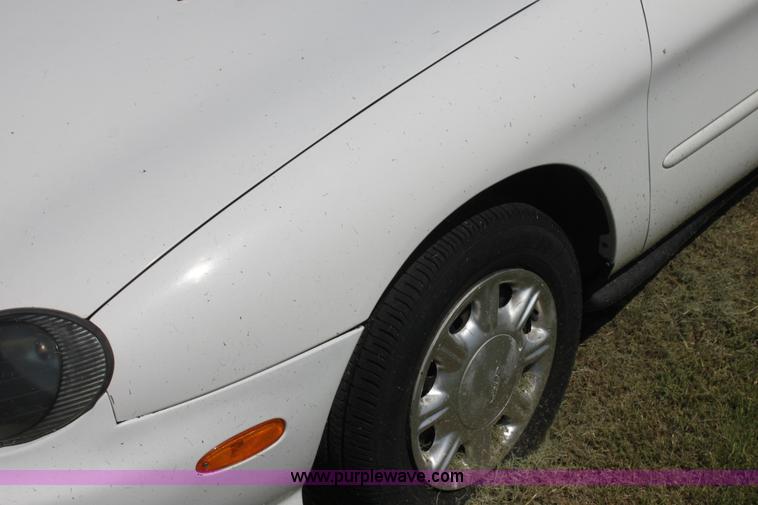 image for item AJ9426 1998 Ford Taurus LX