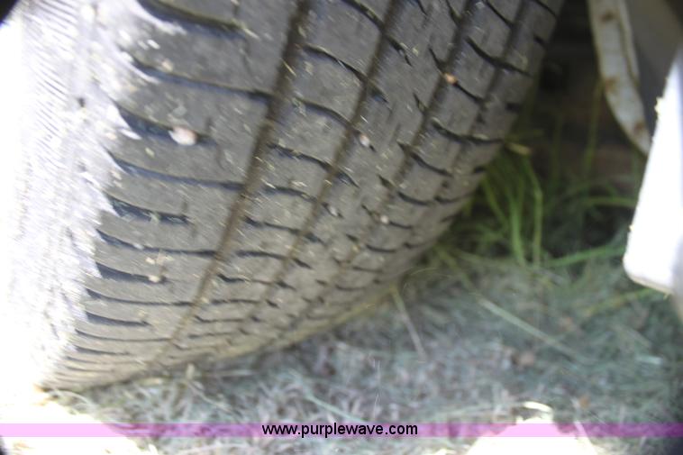 image for item AJ9426 1998 Ford Taurus LX