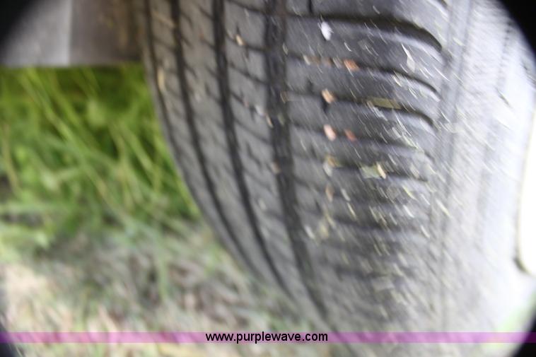 image for item AJ9426 1998 Ford Taurus LX