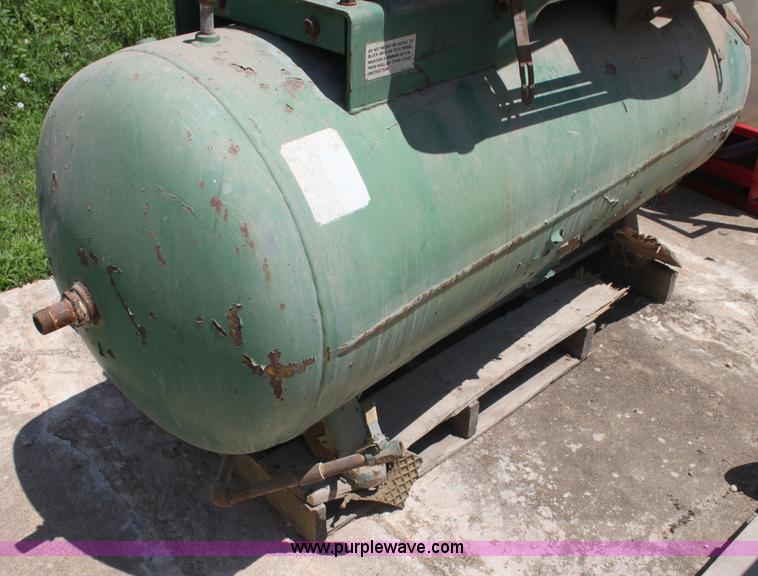 image for item AJ9441 1980 three stage air compressor