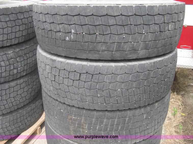 image for item AS9065 (8) Michelin XDN2 grip heavy truck tires