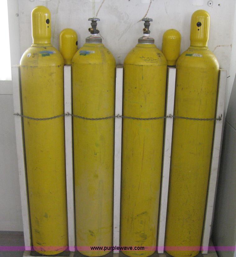 image for item AS9069 Bauer BF150 cascade SCBA fill station