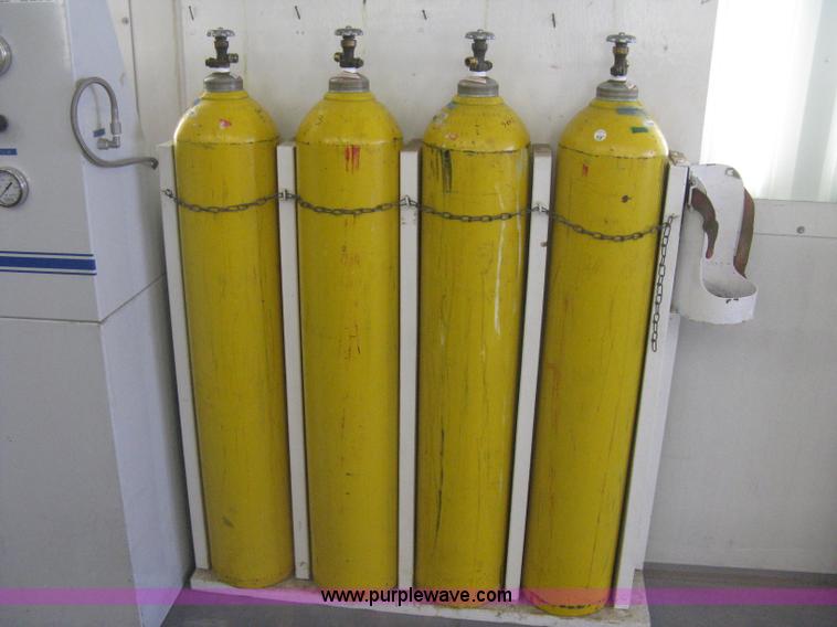 image for item AS9070 Bauer BF150 cascade SCBA fill station