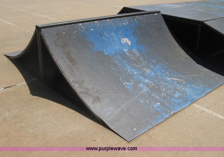 image for item AS9147 Shop built skate park ramp and skate features