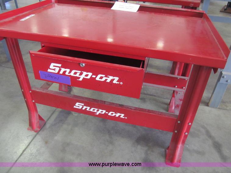 image for item AY9213 (2) Snap-On work tables