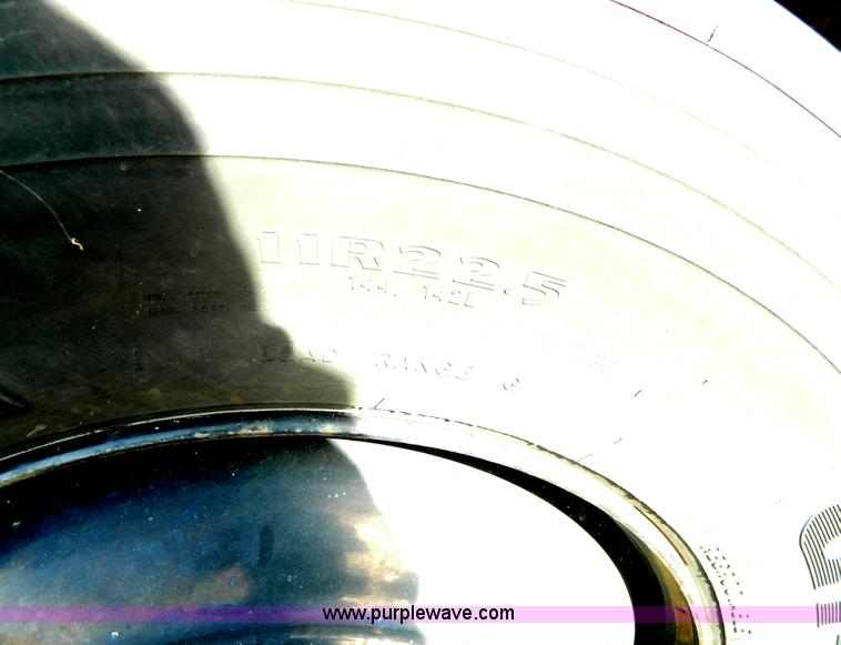 image for item AZ9175 1990 Ford C8000 catering truck