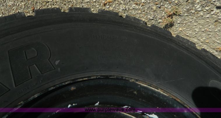 image for item AZ9175 1990 Ford C8000 catering truck