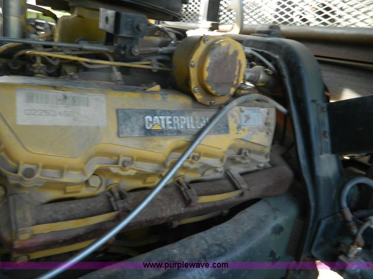 image for item AZ9175 1990 Ford C8000 catering truck