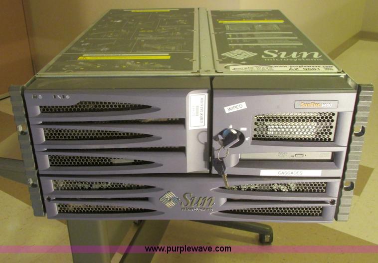 image for item AZ9681 Sun Sunfire V480 rack mount server