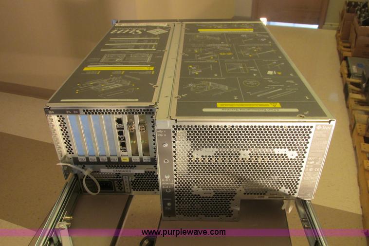 image for item AZ9681 Sun Sunfire V480 rack mount server