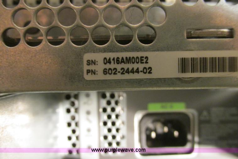 image for item AZ9681 Sun Sunfire V480 rack mount server