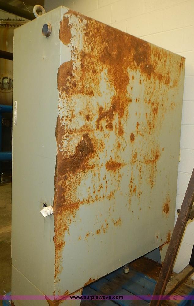 image for item AZ9843 Metal cabinet