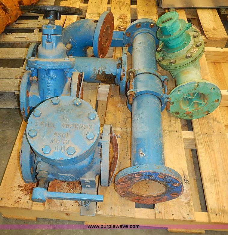 image for item AZ9846 Assorted equipment